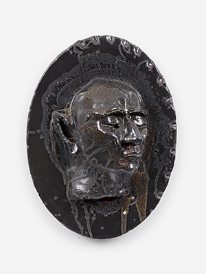 Weinender Held